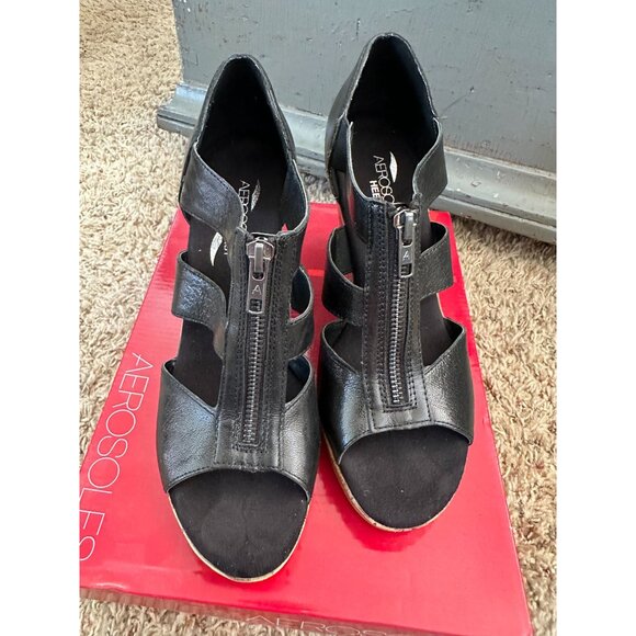 Aerosoles Ontrack Black Leather High Heels Womans 7.5 with Heel rest - Picture 2 of 9